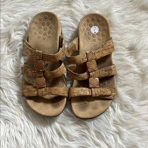 Vionic Women’s Rest Amber Adjustable strap Sandals Tan Cork Size 7